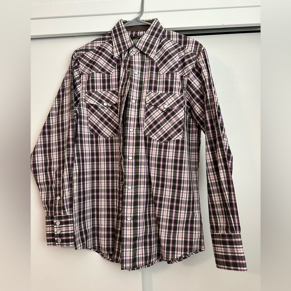Women’s Button Up shirt